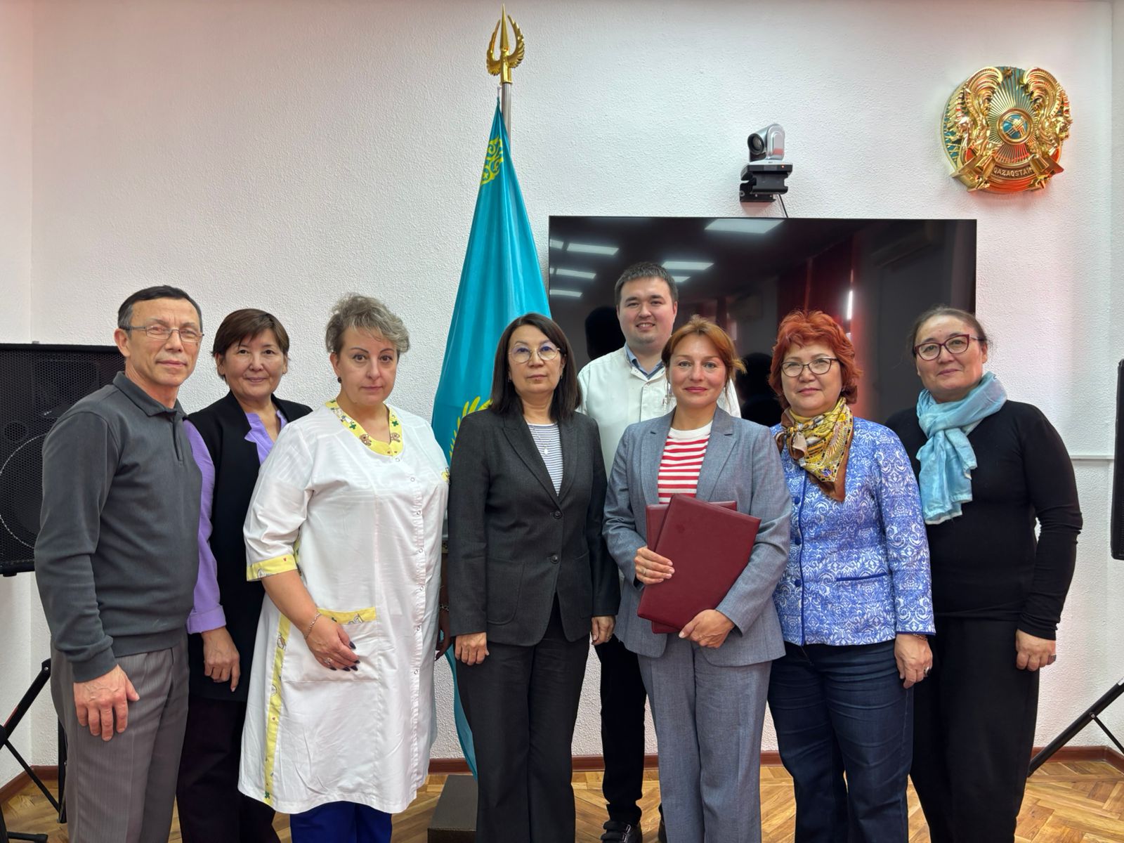 Меморандумға қол қою